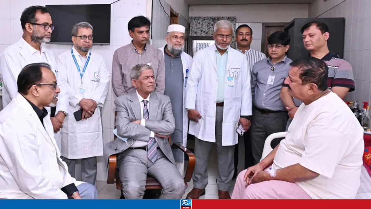 ভূমিমন্ত্রীকে দেখতে হাসপাতালে রাষ্ট্রপতি