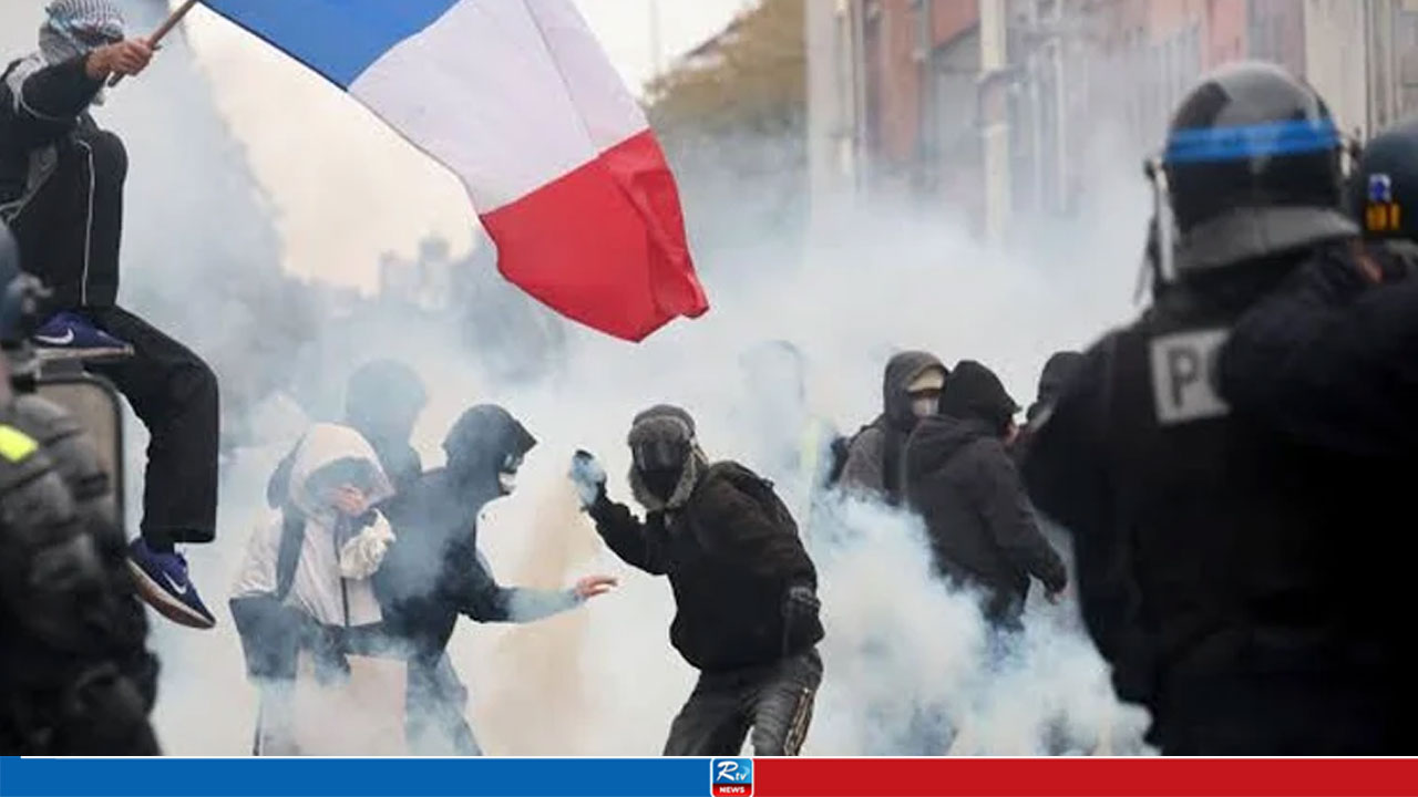 Police Say 110,000 Marched in Paris Demonstration