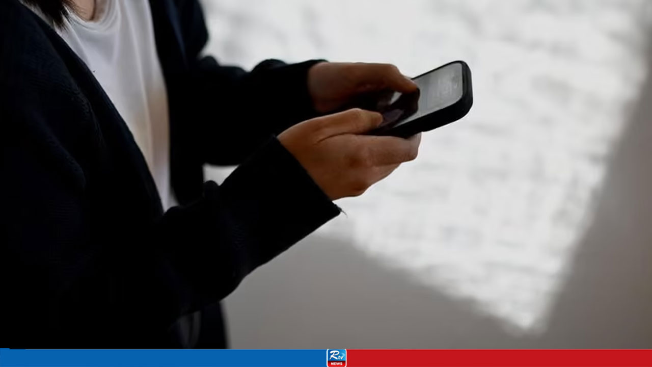 অনলাইনে নির্যাতনে কিশোরীর মৃত্যু, জার্মানিতে গ্রেপ্তার তরুণ