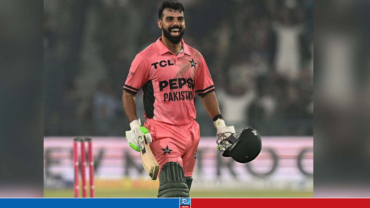 শেষ উইকেটে বিশ্বরেকর্ড গড়ে পাকিস্তানকে জয় উপহার দিলো শাদাব খান