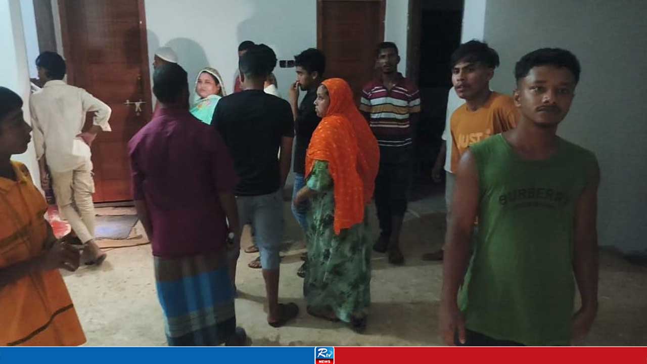 কিশোরীকে উত্ত্যক্ত করাকে কেন্দ্র করে তুমুল মারামারি, পুলিশ মোতায়েন
