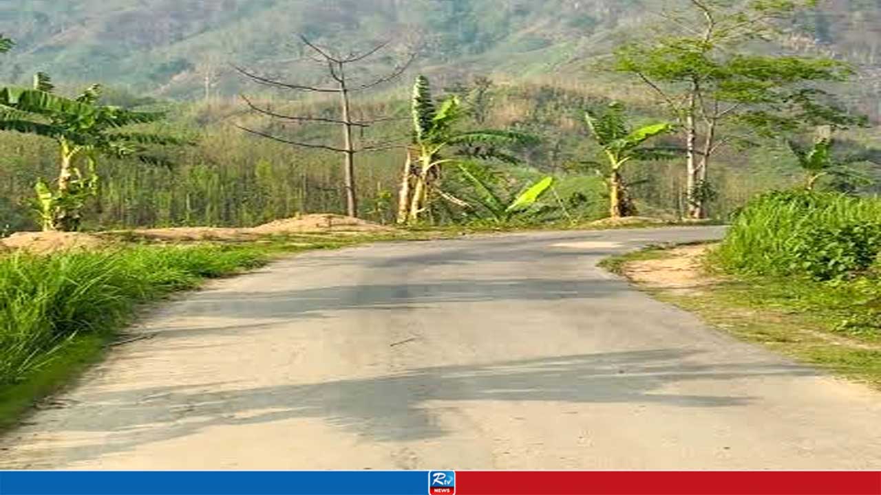 সাজেক সড়কে চলছে ৬ষ্ঠ দিনের অবরোধ, আলোচনাতেও হয়নি সমাধান