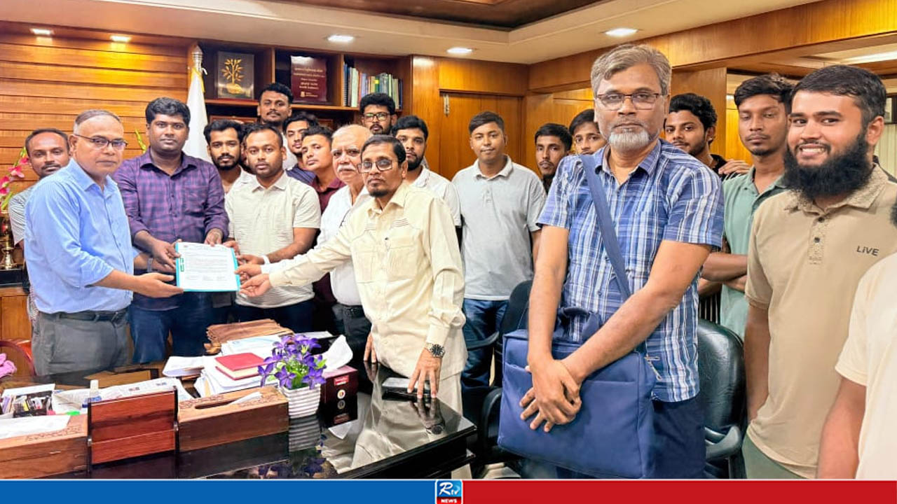 ইবিতে সোলার প্যানেল স্থাপনের দাবি ছাত্রদলের 