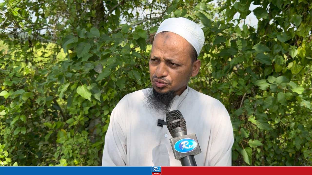 রাস্তার দুরবস্থা নিয়ে আরটিভিতে সাক্ষাৎকার দেওয়ায় ব্যবসায়ীর ওপর হামলা