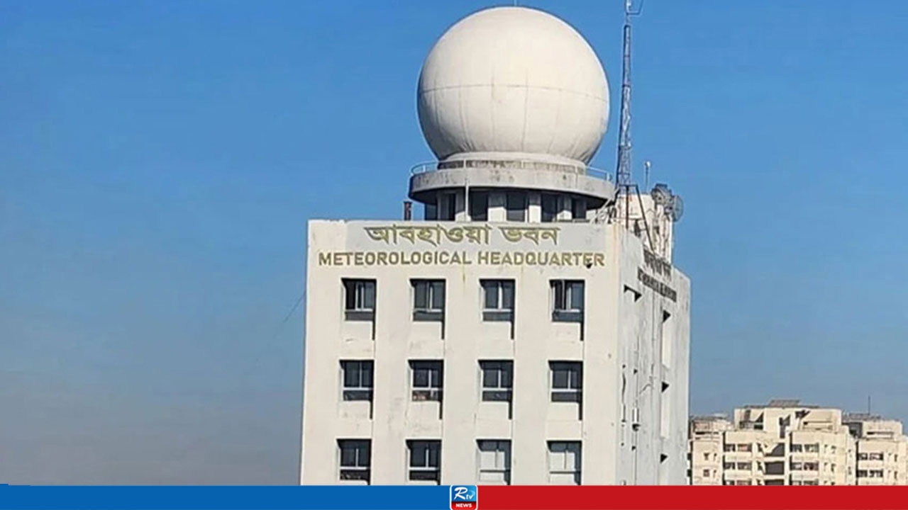 ঢাকার আকাশ মেঘলা, ভ্যাপসা গরম থেকে কি মুক্তি মিলবে