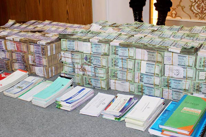 Businessman held with 8 crore cash for spreading in election field