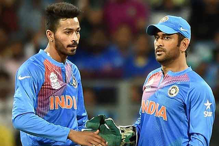 বছরের ফ্লপ একাদশের অধিনায়ক ধোনি, ভারতের আধিপত্য