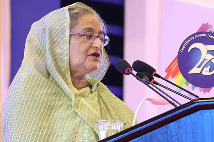 পুঁজিবাজারে জেনে-বুঝে বিনিয়োগের আহ্বান প্রধানমন্ত্রীর (ভিডিও)