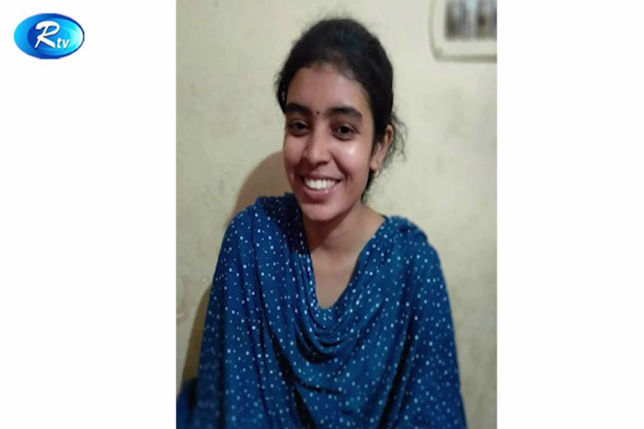 কখনও দ্বিতীয় হননি প্রিয়াংকা (ভিডিও)