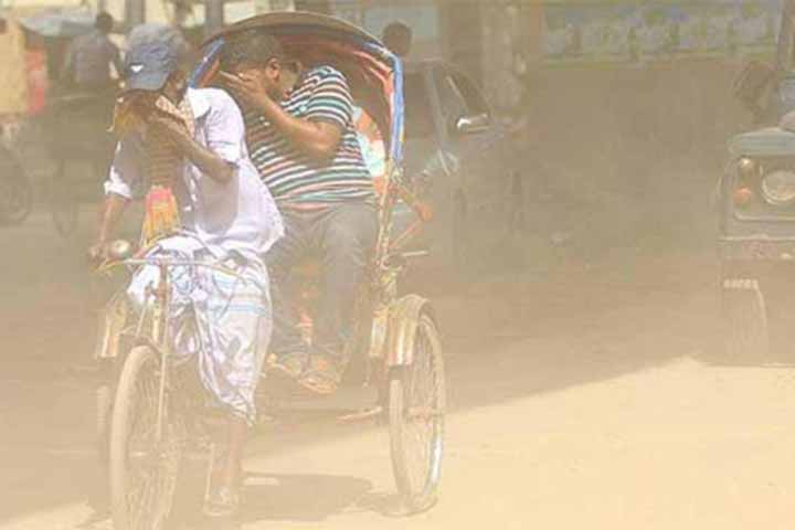 বায়ুদূষণে আজ আবার শীর্ষে ঢাকা