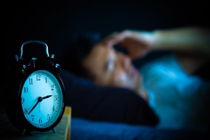 ঘুমের অভাব ডেকে আনতে পারে মারাত্মক বিপদ, জেনে নিন রক্ষা পাওয়ার উপায়