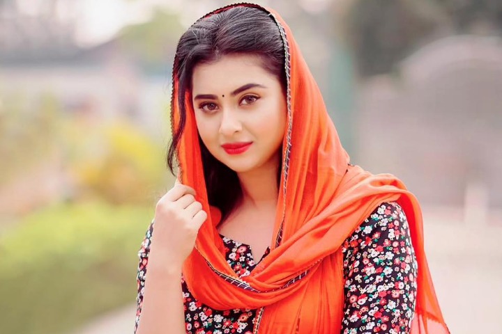 বছরের শেষ ভিডিওবার্তায় যা বললেন বুবলী