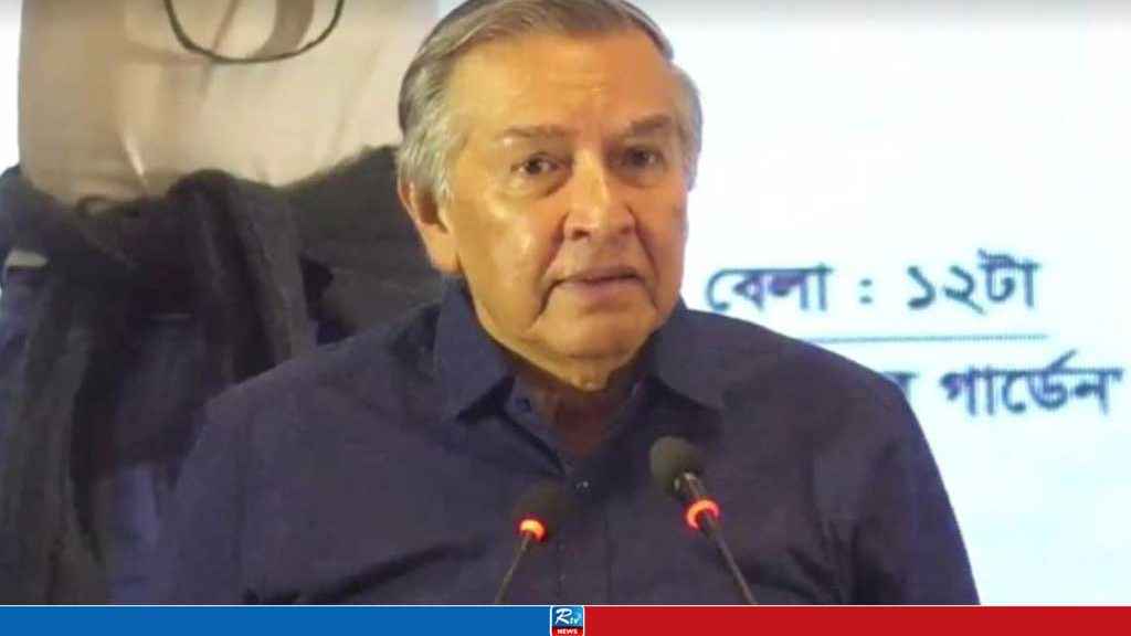 ‘ক্রিটিক্যাল জার্নালিজমের’ সুযোগ চান মাহফুজ আনাম