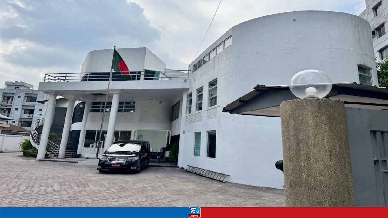 মালয়েশিয়ায় বাংলাদেশিদের প্রয়োজনীয় নথিপত্র সঙ্গে রাখার পরামর্শ দূতাবাসের