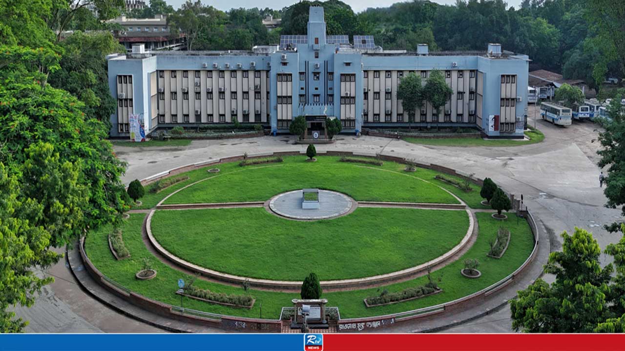 নির্ধারিত সময়ে প্রতিশ্রুত অ্যাম্বুলেন্স দিতে পারেনি রাবি শিবির