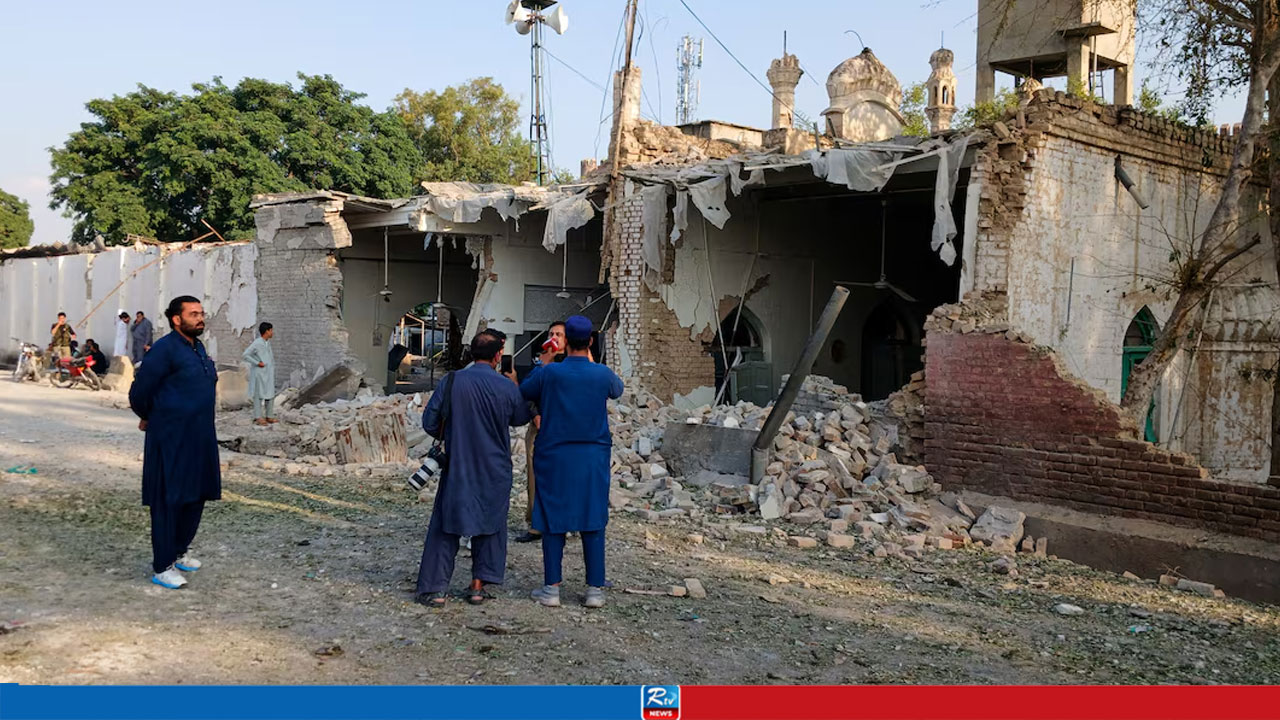 Suicide Car Bombing at Kohat Police Facility and Mosque Kills 16 in Northwest Pakistan