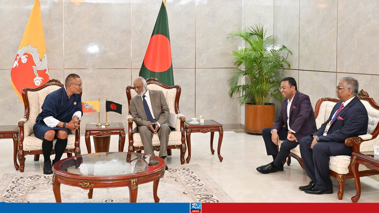 Bangladesh Urges Bhutanese Support for Revitalizing SAARC, Offers Workforce for GMC