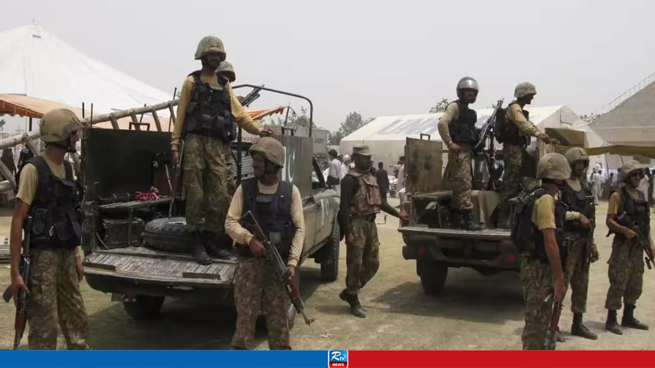 Khyber Pakhtunkhwa Bombing Kills 6 Troops, Pakistani Military Kills 10 Militants in Subsequent Raids