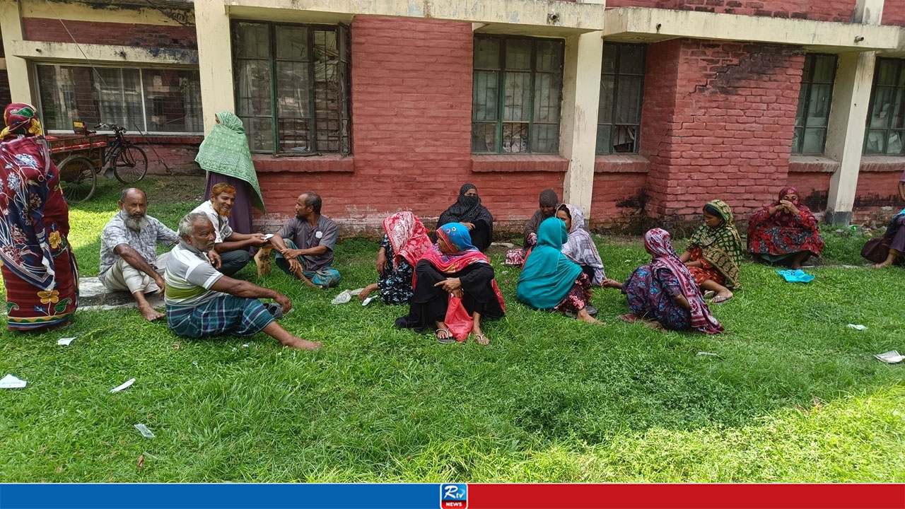 মাংস কাটাতে গিয়ে এক গ্রামে ২০ জনের শরীরে অ্যানথ্রাক্স উপসর্গ
