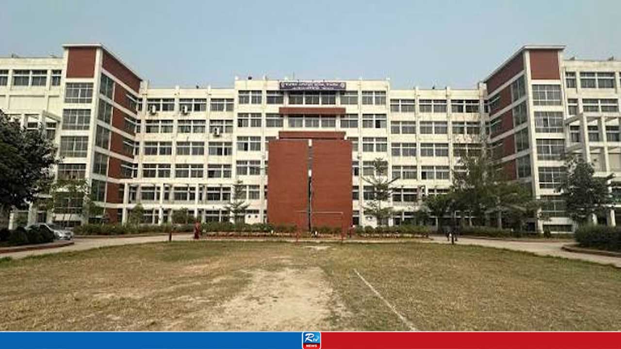 টাঙ্গাইল মেডিকেলের ইন্টার্ন চিকিৎসকদের ধর্মঘট প্রত্যাহার