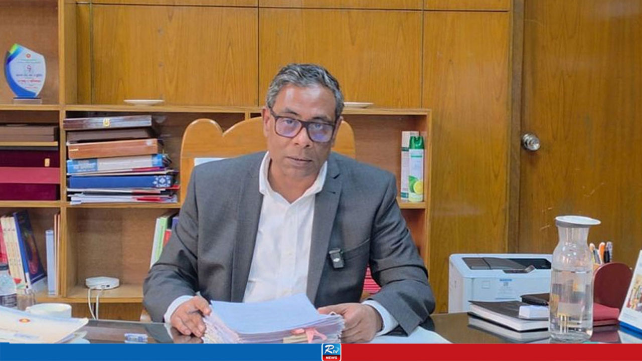 কনটেন্ট ক্রিয়েটরদেরকে স্বাস্থ্য প্রতিমন্ত্রীর বিশেষ বার্তা