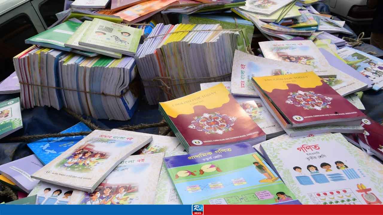 ৩০ নভেম্বরের মধ্যেই সব বই যাবে উপজেলা পর্যায়ে