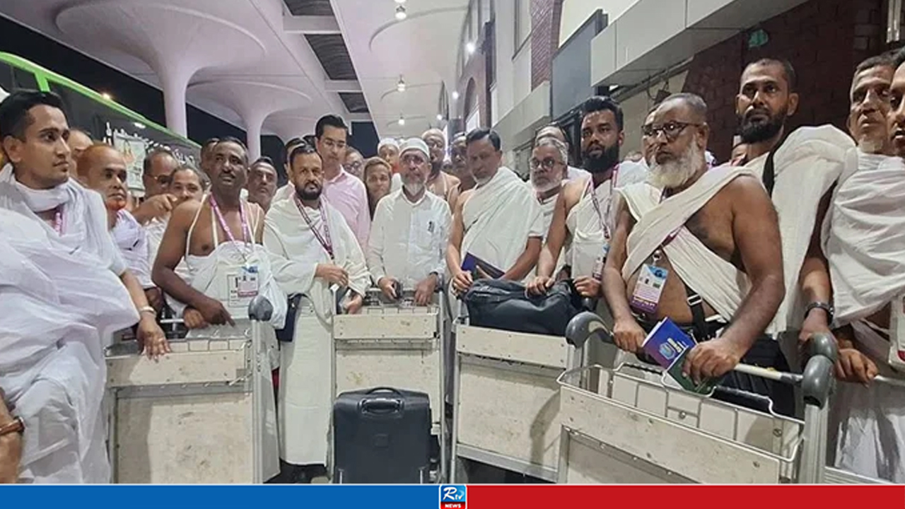 ৪৭ নেতাকর্মীকে ওমরাহ পালনে পাঠালেন লুৎফুজ্জামান বাবর