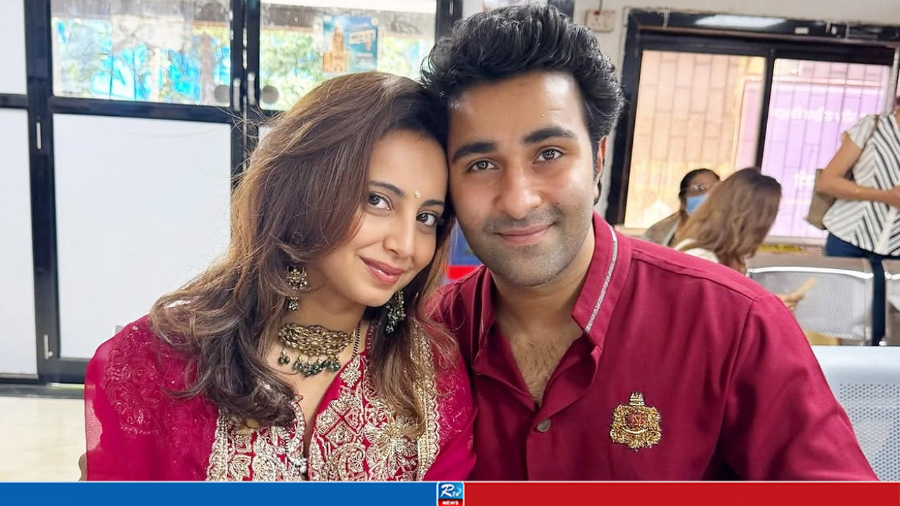বিয়ের দেড় বছর পর রেজিস্ট্রি করলেন আদার-আলেখা, কারণ কী?