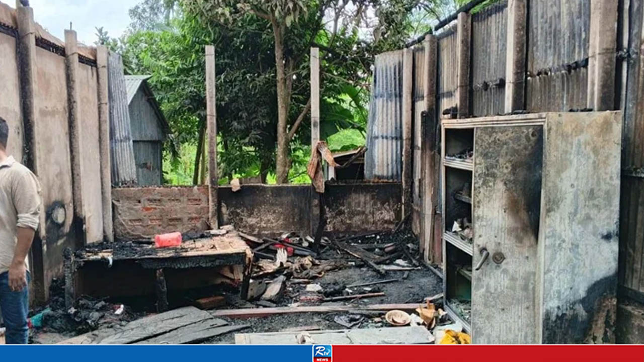 মা-বোনকে পিটিয়ে ঘরে আগুন দিলেন যুবক, ঘটনা কী