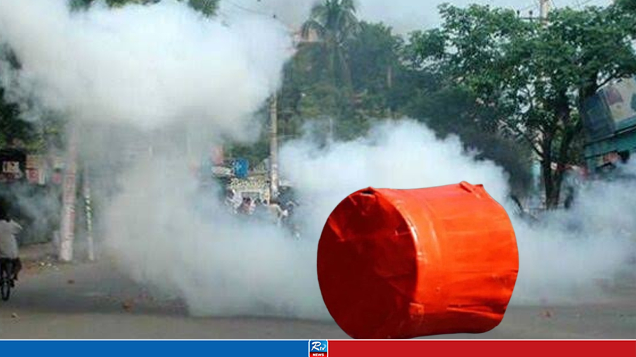 ধানমন্ডিতে পরপর ককটেল বিস্ফোরণ, আটক ৩