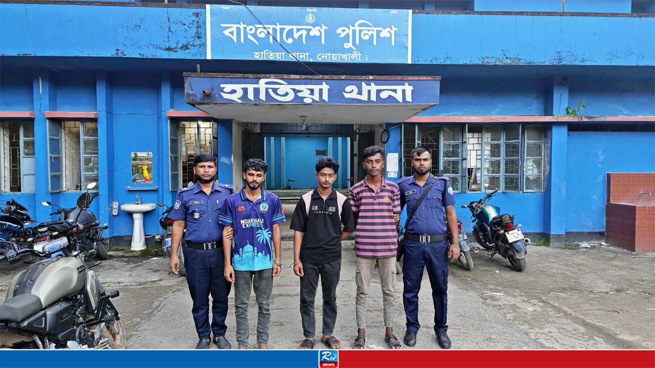 অস্ত্র দেখিয়ে রিল বানিয়ে প্রচার, ‘ওএসটি বাহিনী’র প্রধানসহ তিনজন আটক