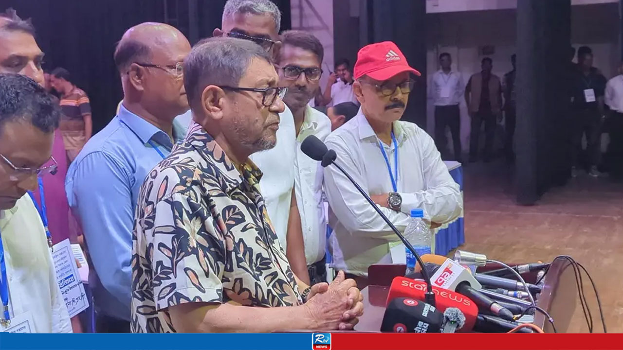 বঙ্গোপসাগর থেকে গ্যাস তুলে নিয়ে যাচ্ছে ভারত ও মিয়ানমার: স্বাস্থ্যমন্ত্রী