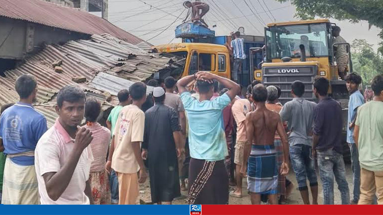 লালমনিরহাটে ট্রাক-অটোরিকশা সংঘর্ষে ৩ জন নিহত
