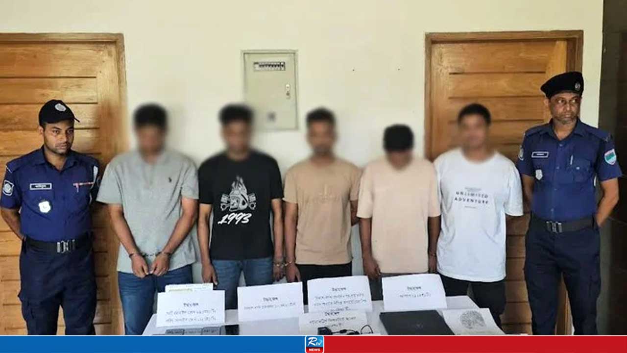 বাগেরহাটে সিম জালিয়াতি চক্রের ৯ সদস্য গ্রেপ্তার