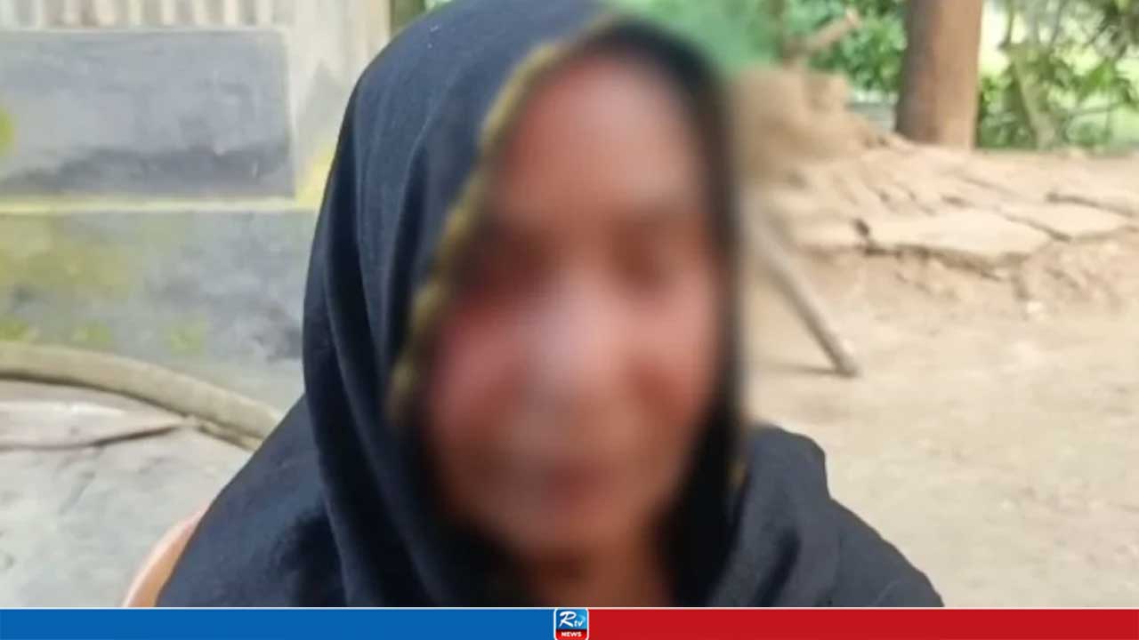 ৭০ বছরের বৃদ্ধের বাড়িতে ৮০ বছরের বৃদ্ধার অনশন