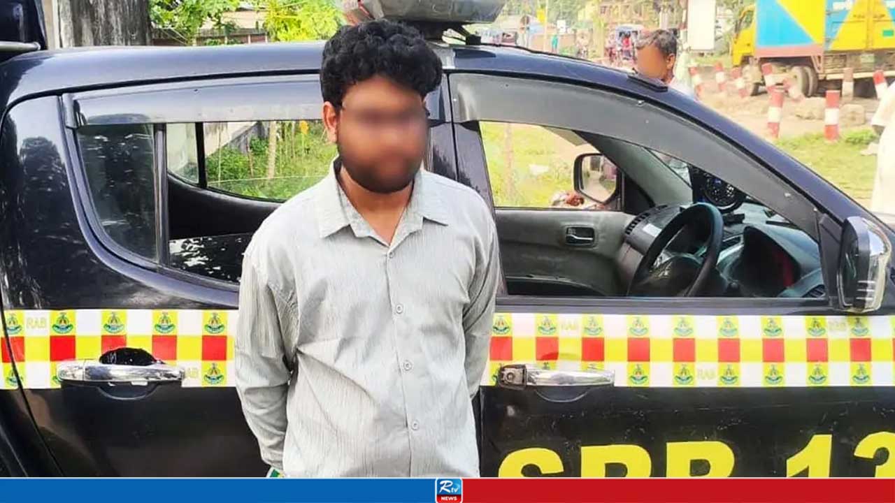 পার্কে ‘আবদার’ পূরণের পরই কলেজছাত্রীর সঙ্গে নয়ছয় শুরু মোস্তাকিমের, অতঃপর...