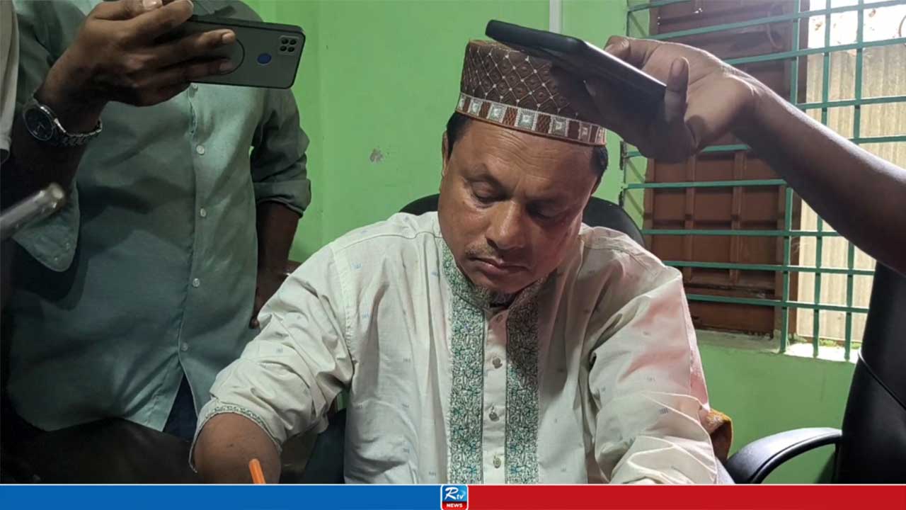 কুড়িগ্রামে বিক্ষোভের মুখে মাদরাসার ভারপ্রাপ্ত অধ্যক্ষের পদত্যাগ