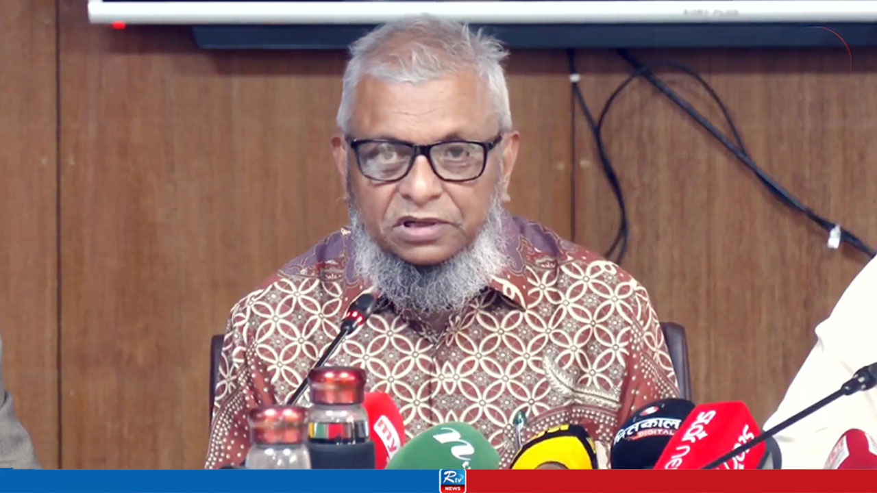 বাংলাদেশ থেকে ১০ হাজার শ্রমিক নেবে মালয়েশিয়া: শ্রমমন্ত্রী