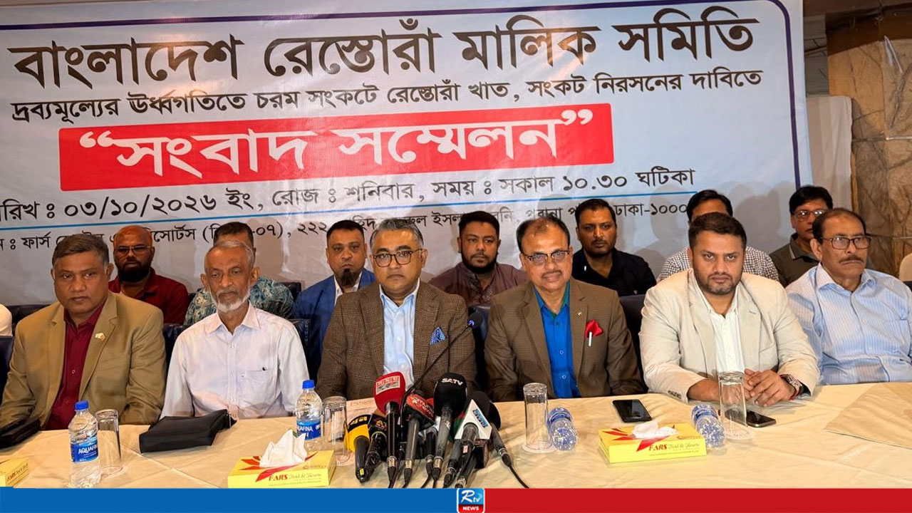 ‘সিন্ডিকেট এতই শক্তিশালী, সরকারও এদের কাছে অসহায়’