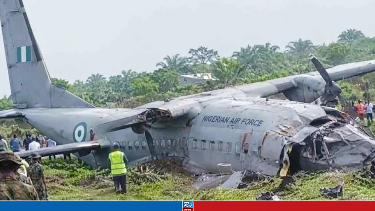 নাইজেরিয়ায় সামরিক বিমান বিধ্বস্ত, ৩২ আরোহীর সবাই নিহত