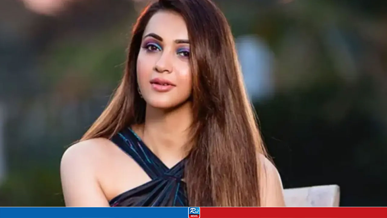 দুটো টাকার জন্য কত কী করতে হয়: কৌশানী