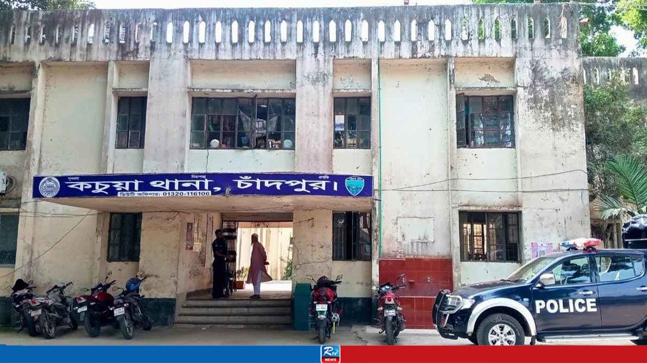 রাতে নিখোঁজ, সকালে সড়কের পাশে মিলল যুবকের মরদেহ