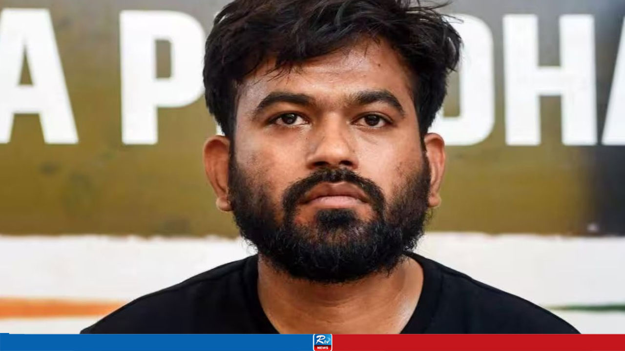 দিল্লিতে আটক অভিজিৎ দীপকে, গ্রামে মারা গেলেন দাদি