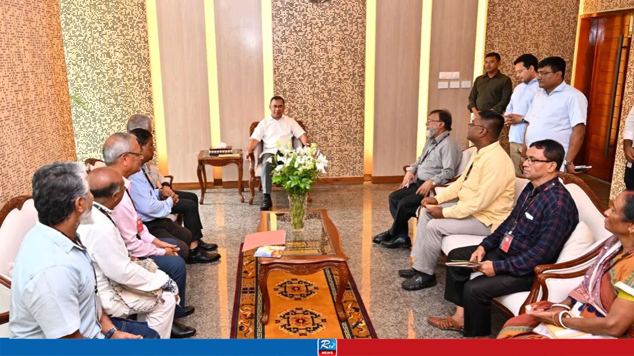 PM Meets Hindu Leaders, Reaffirms Commitment to Equal Rights and Security