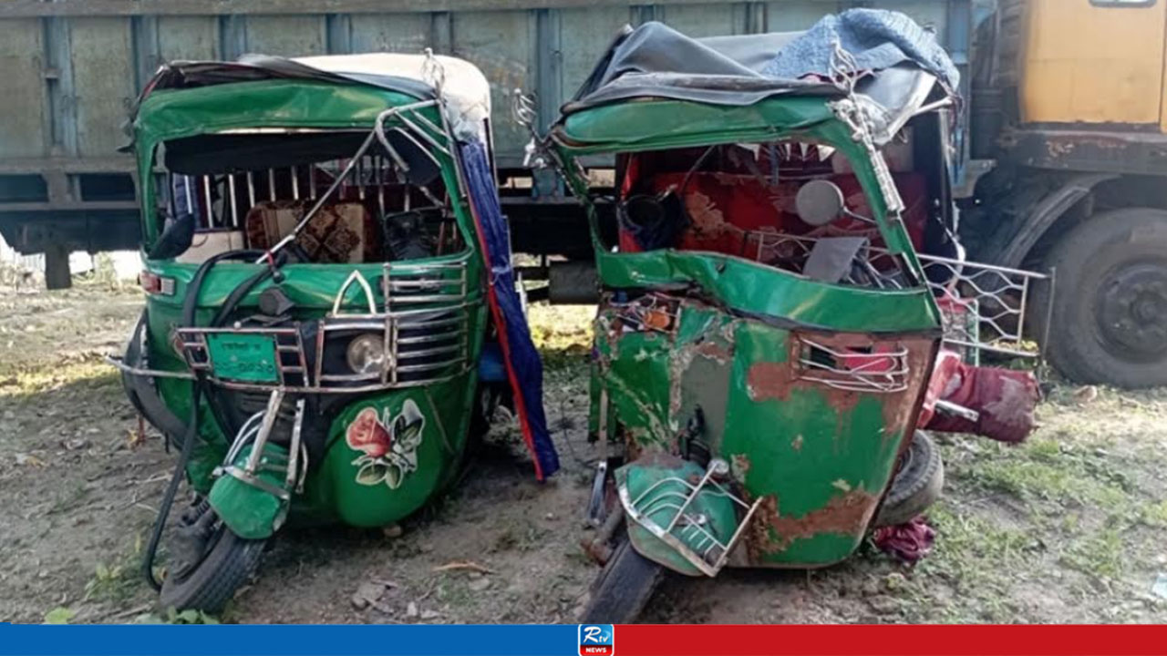দুই সিএনজির মুখোমুখি সংঘর্ষে হতাহত ৭