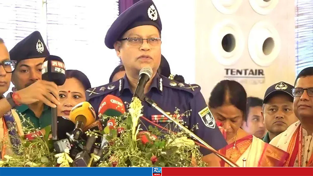 শান্তিপূর্ণ দুর্গোৎসব আয়োজনে সবাইকে ঐক্যবদ্ধ হওয়ার আহ্বান আইজিপির