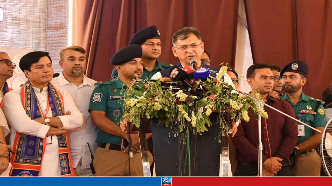 সর্বোচ্চ অর্থ বরাদ্দ, ছুটি ও আনন্দ-উৎসবে দুর্গাপূজা উদযাপিত হচ্ছে: স্বরাষ্ট্রমন্ত্রী