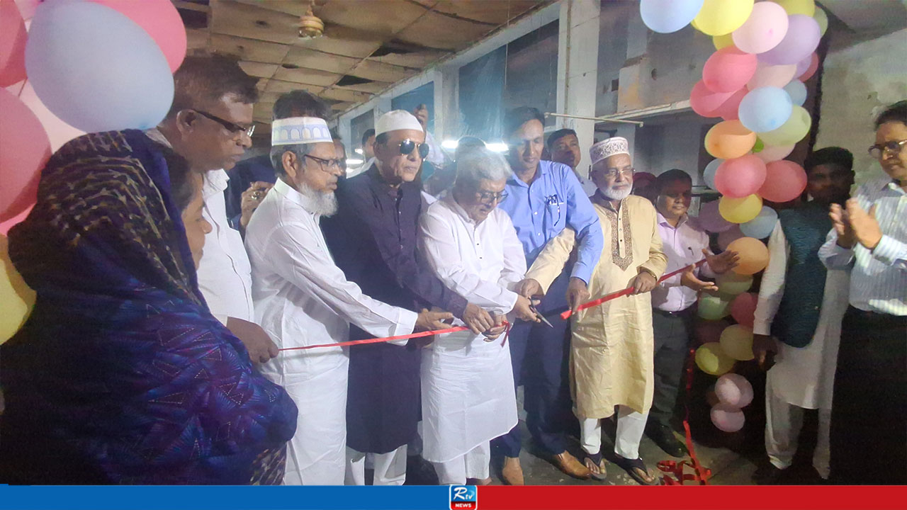 ঐতিহ্য ফিরিয়ে রাজশাহী রেশম কারখানার উৎপাদন বাড়ানো হবে: ভূমিমন্ত্রী মিনু