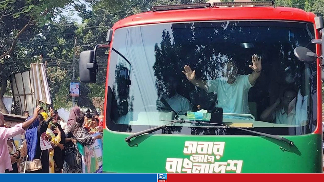 সৈয়দপুরে পৌঁছেছেন প্রধানমন্ত্রী