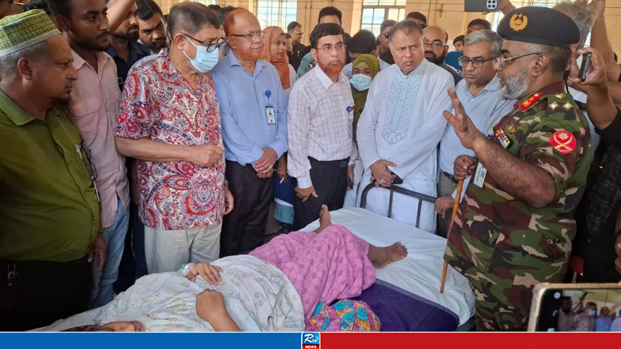 গত ১৭ বছরে স্বাস্থ্য খাতকে ধ্বংস করেছে ফ্যাসিস্ট সরকার: স্বাস্থ্যমন্ত্রী